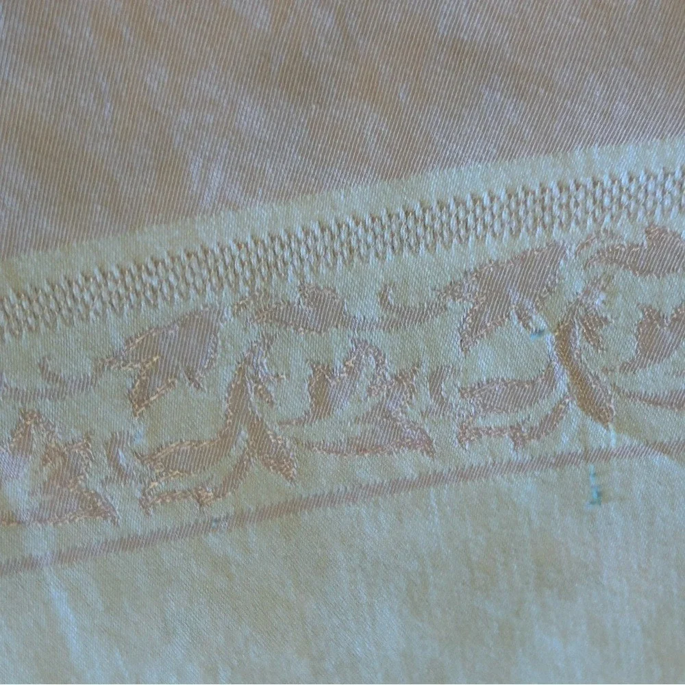 Vintage Light Cottagecore Pink Linen Tablecloth 45